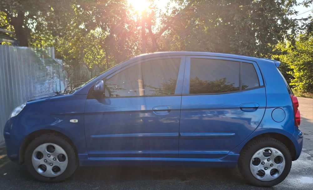 Автомобіль Kia picanto