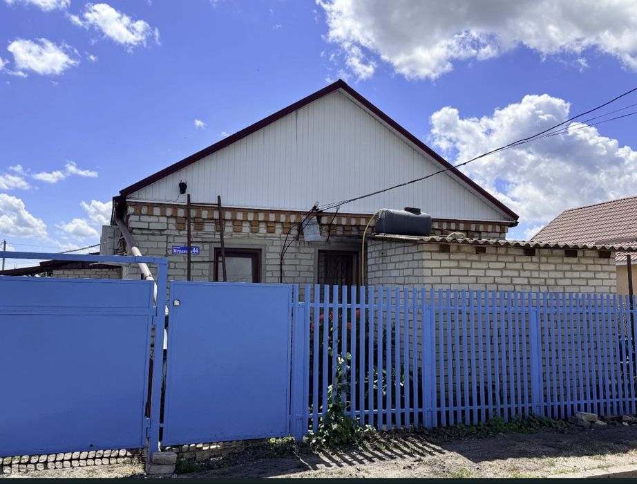 Продам просторий будинок