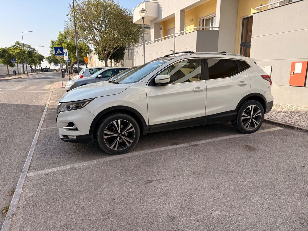 Nissan Qashqai 1.3 DIG-T N-Connecta J18