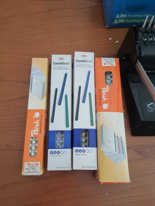 Encadernadora iBind A12, com 8 caixas de argolas