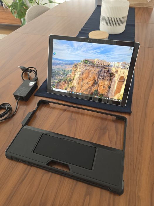 Lenovo Yoga Tab Plus 16GB/256GB, Microsoft Surface Pro 4. Troca/retoma