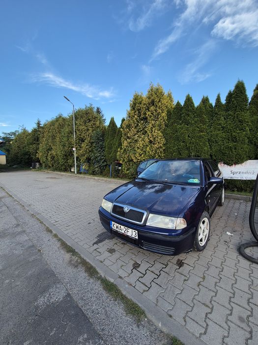 Szkoda Oktawia 2000