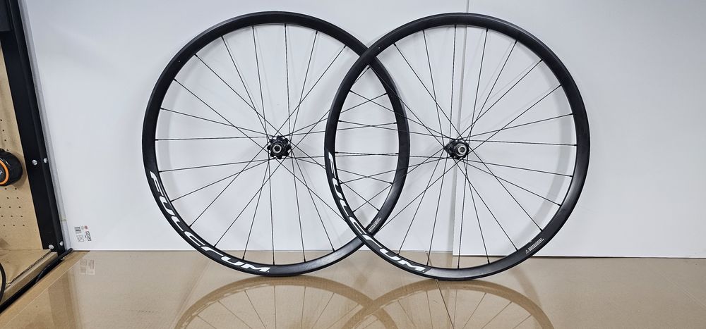 Koła Fulcrum Racing DB . Szosa, Gravel.