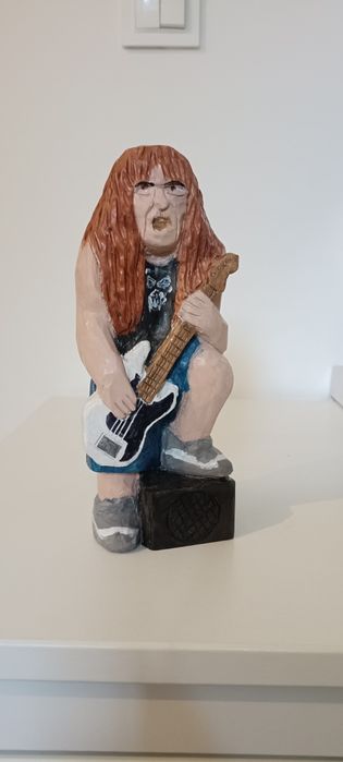 Steve Harris. Iron maiden. Basista. Figurka drewniana.