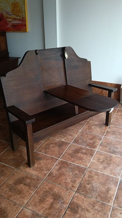 Exclusivo Banco de Entrada Estilo "Monk's Bench" (Banco de Monge) com Mesa Rebatível em Castanho Velho