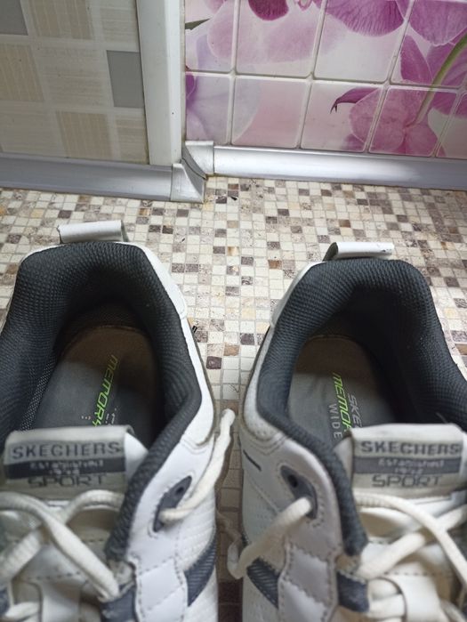 Кроссовки Skechers,46 размер.
