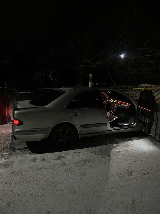 Продається-Mercedes-Benz W210 | 3.2 бензин+тюн | 2000 рік | Рестайлінг