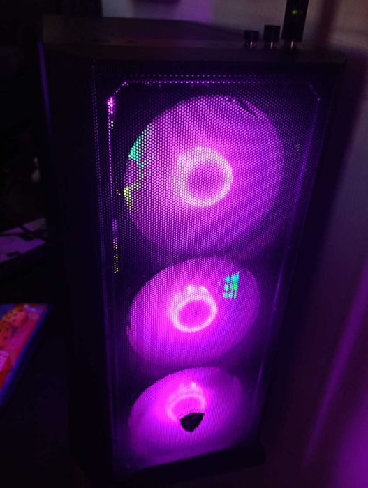 PC Gaming Ryzen 7 5700X + RTX 5060 8GB + 16GB RAM + 1TB