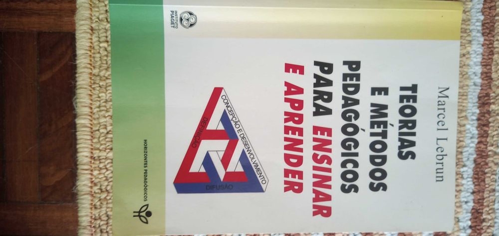 Livros variados perfeito estado 3€ cada