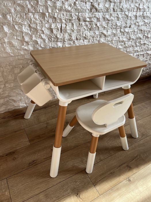 Дитячий столик зі стільчиком  мультивуди  3 в 1