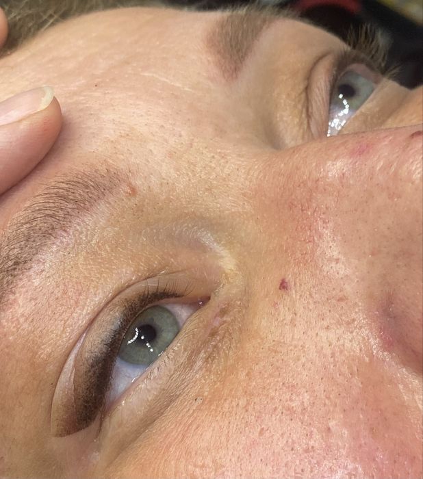 Татуаж перманент пудрові брови стрілка з розтушовкою