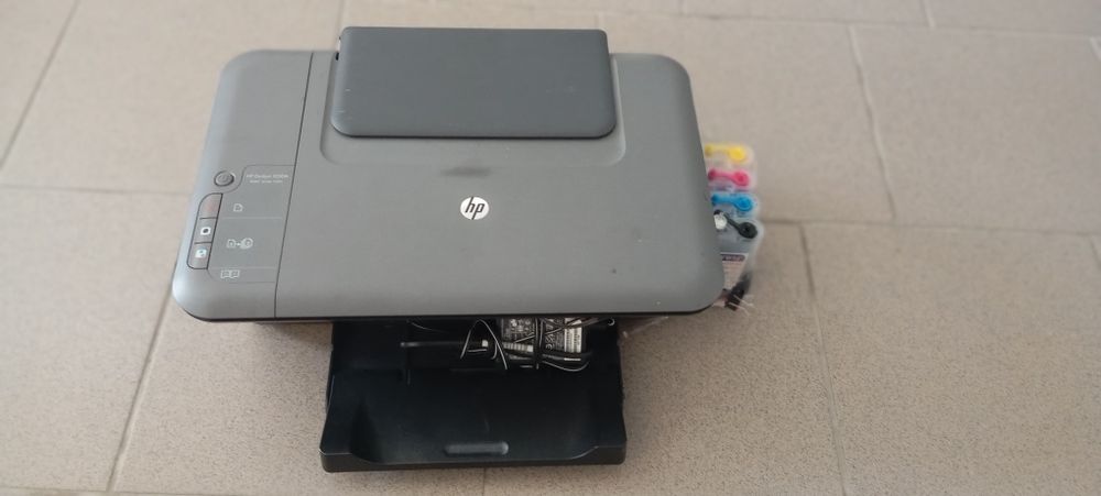 Принтер HP Deskjet 1050A + СНПЧ