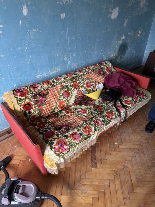 Диван Безкокоштовно