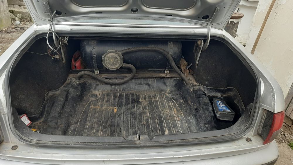 Волга 31105 2004 рік