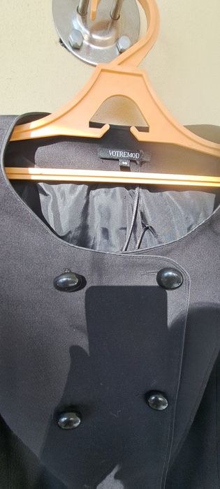 Czarny krótki  płaszczyk- kurtka - marynarka