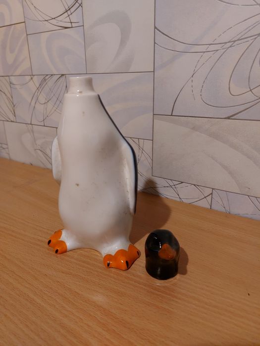 Продам пляшку ПІНГВІН