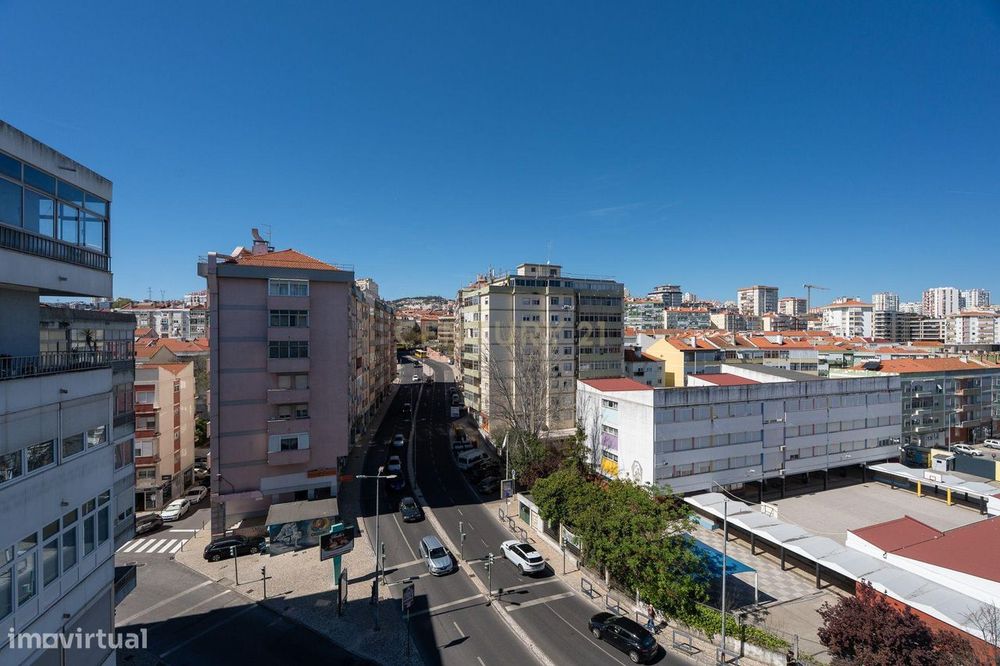 ** Espectacular Apartamento T2 Perto Do Metro De Odivelas **
