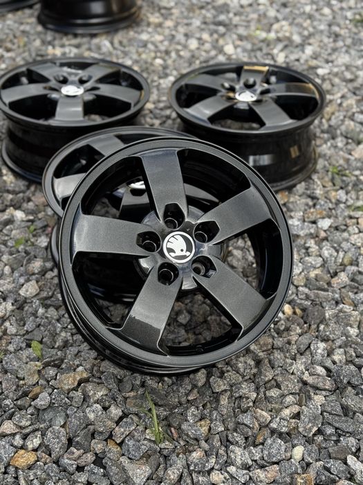 Диски R15 5.100 ET43 цо 57.1 оригінал шкода фольц сіат