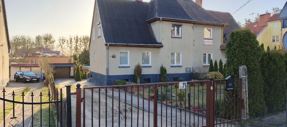 Sprzedam mieszkanie 3 pokojowe  z ogródkiem i garażem.