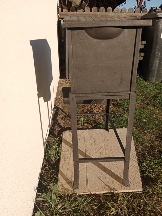 Żeliwny piecyk kuchenka koza kominek