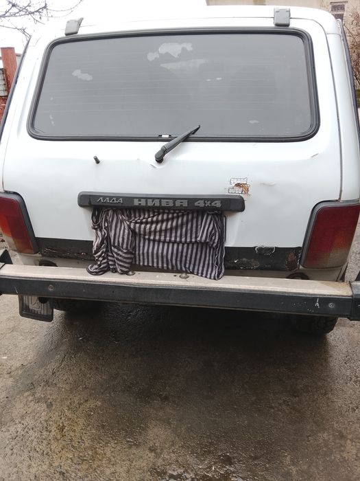 Продам Нива 21213