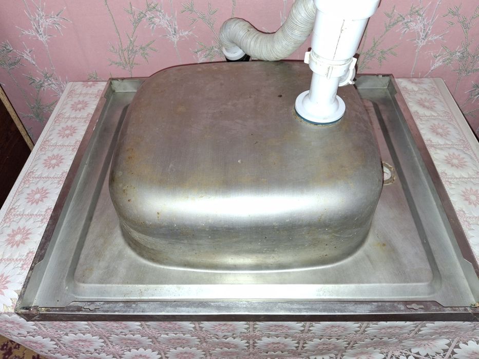 Мойки б/у из нержавеющей стали.