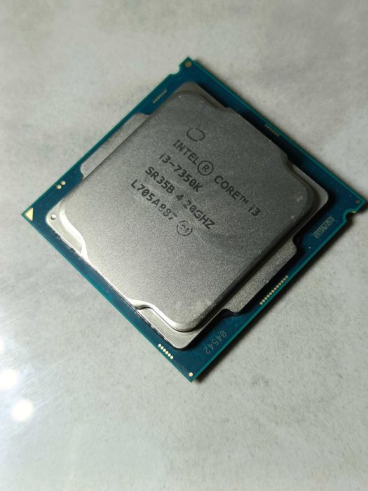 Процесор Intel Core i3-7350K - LGA1151 - 2 ядра 4 потоки 4.2GHz