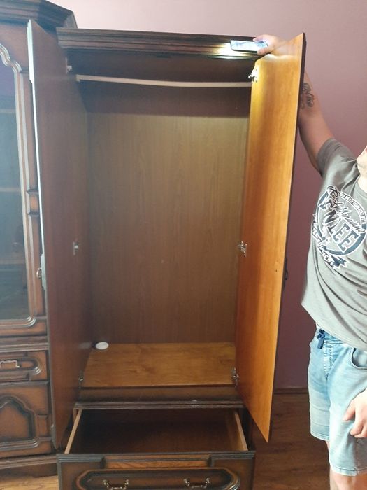 Szafa naturalne drzewo