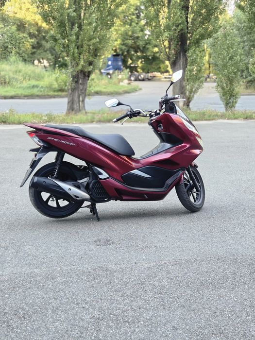 Макси-скутер HONDA PCX-150 2019