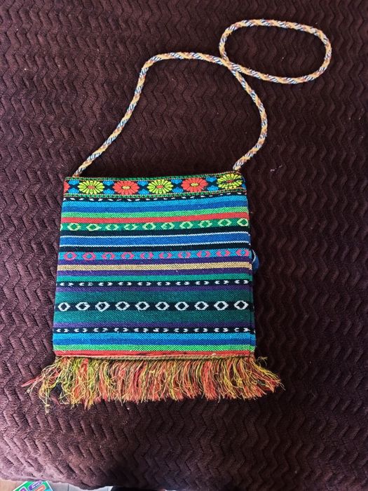 Сумка клатч в національному стилі з вишивкою