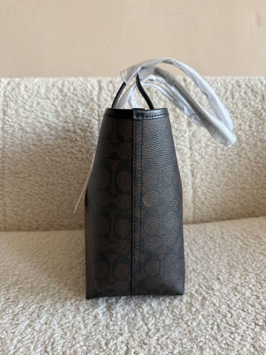 Сумка Coach City Tote середнього розміру