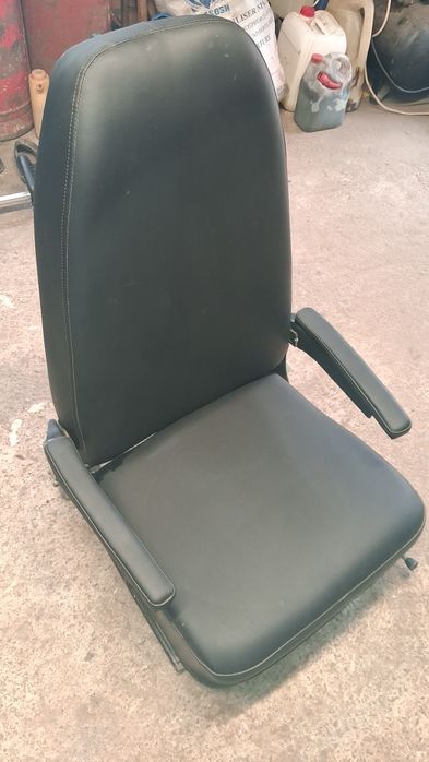 Сидіння для вантажівки