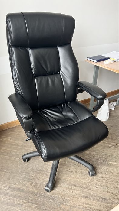 Крісло директора