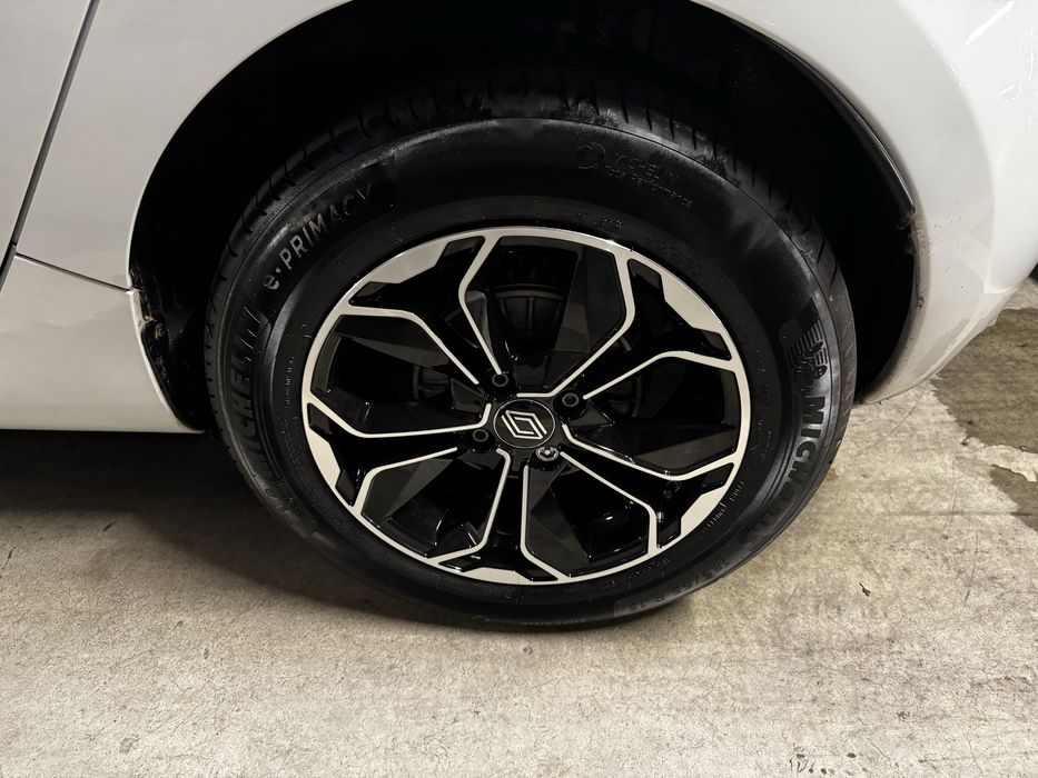 Zoe 40kw 34600km de 2018 estado Novo COM BATARIAS