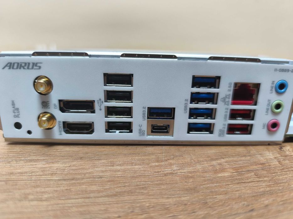 Płyta główna Gigabyte B650 Aorus Elite AX ICE box gwarancja nr. 406172