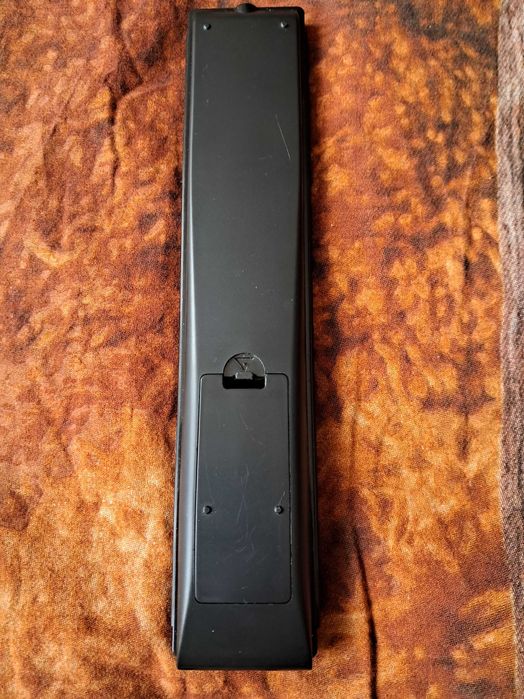 Pilot do Amplitunera HARMAN - KARDON AVR2000