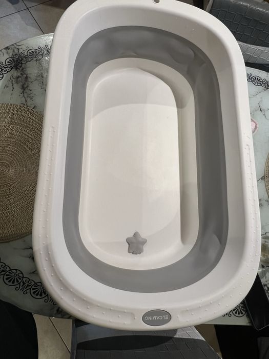 Ваннночка для немовлят в ідеалньному стані