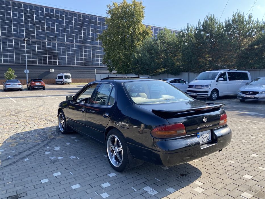Nissan Altima 1993 2.4 u13