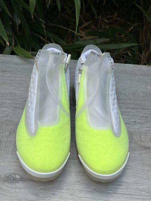 Жіночі кросівки Wmns Air Jordan Reign 'White Volt