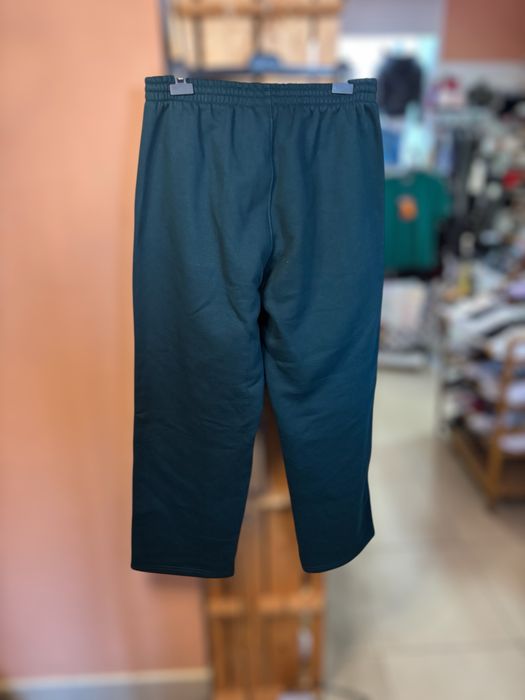 Спортивні штани ADIDAS Originals. Вільного крою. Колекція 25 року.