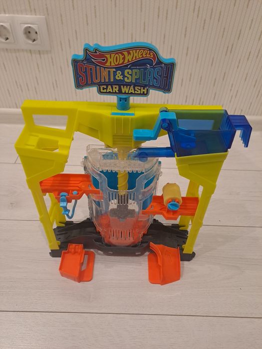 Автомойка Hot Wheels