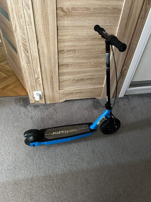 Skuter elektryczny dla dieci