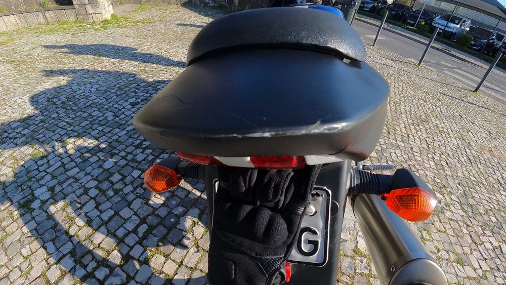 suzuki gsxr-1000 k2 2001