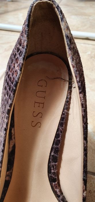 Buty szpilki GUESS rozmiar 36 wkładka 23cm wysokość 12cm