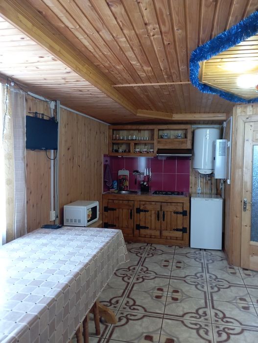 Будинок відпочинку і ЧАН з видом на гори