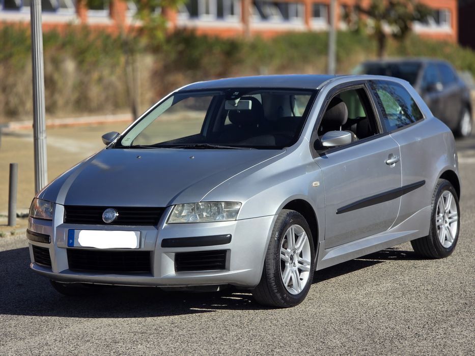 Fiat Stilo 1.6 16v 2004/12 Em Perfeitas Condições