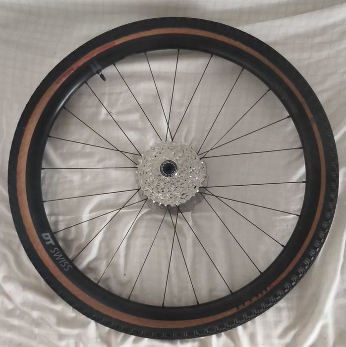 Conjunto de Rodas DT Swiss G 1800 SPLINE 25 Gravel + Pneus + Cassete + Discos + Saco SWIFT