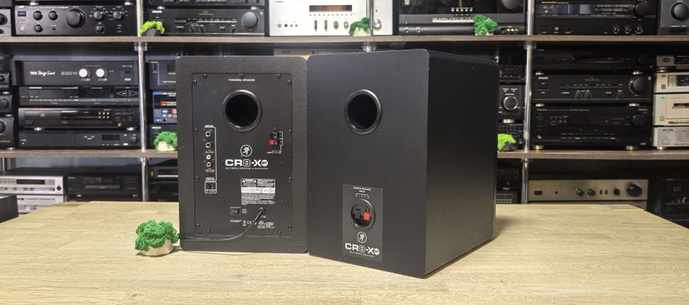 2-х полосна акустика Mackie CR8-X/Bluetooth /AUX/