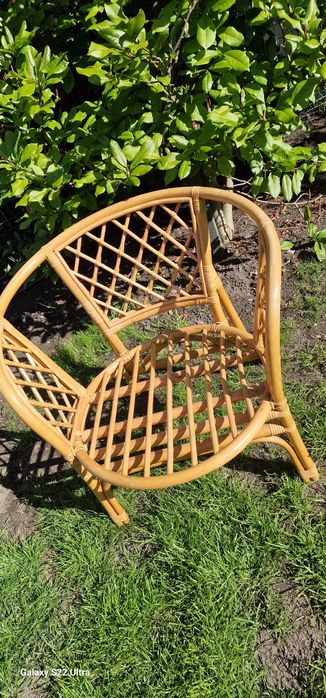 Fotel rattanowy z poduchami