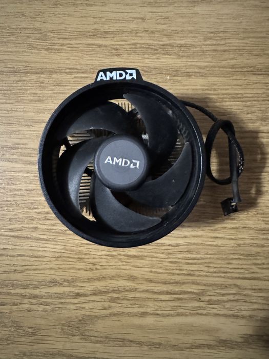 Боксовый кулер AMD